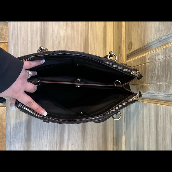 Authentic Coach Purse - Picture 4 of 6